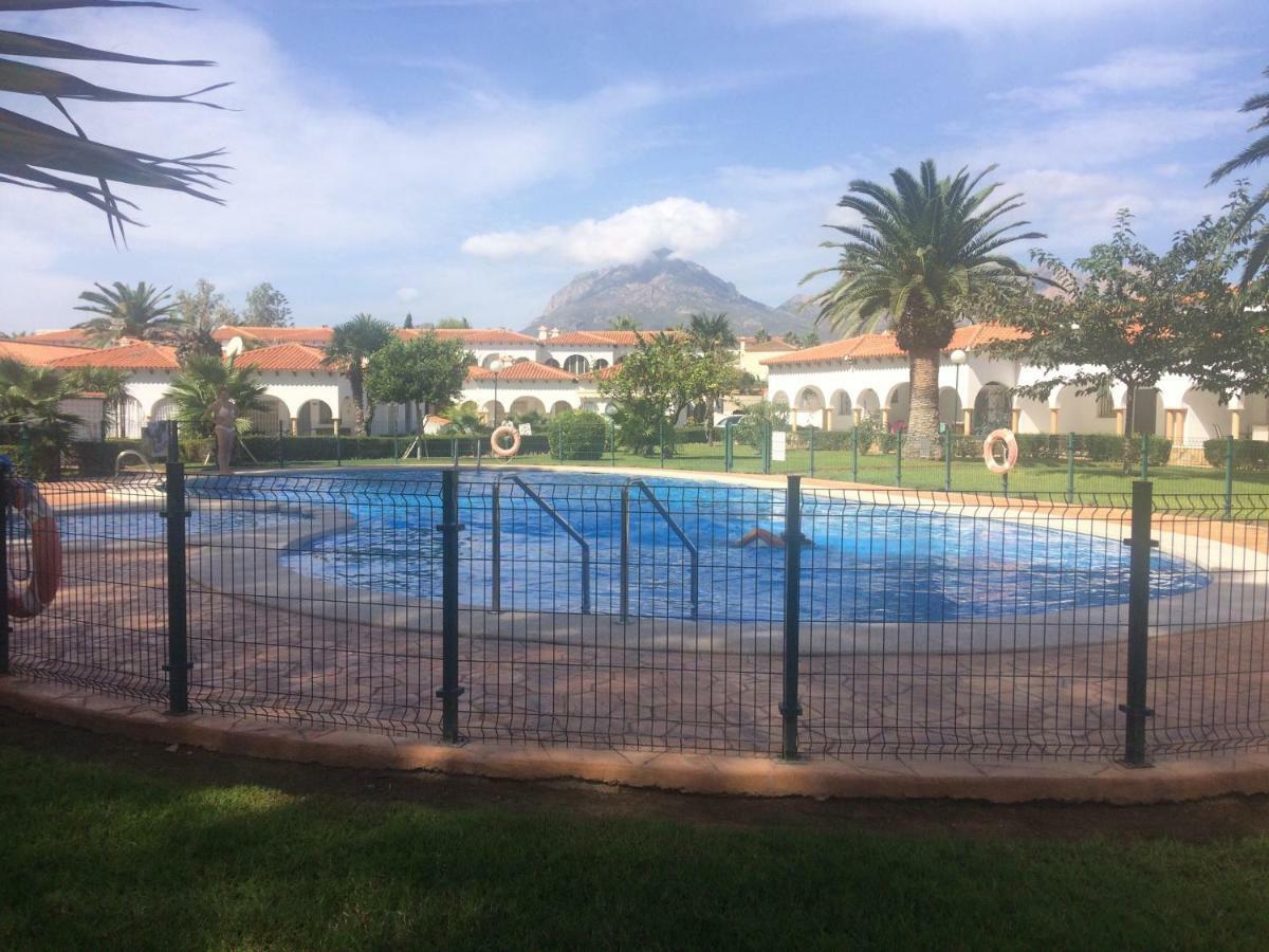 Casas Blancas Bungalow 45 Альфас-дель-Пи Экстерьер фото